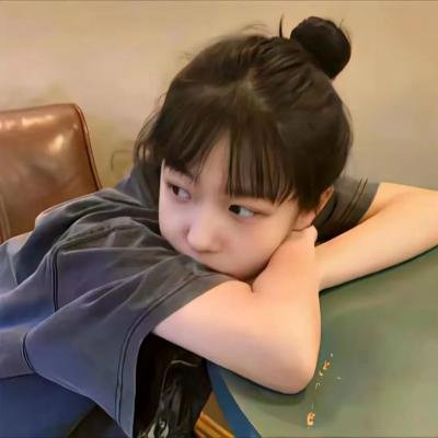 大小姐才不会玩格斗游戏